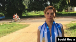 La Dama de Blanco y prisionera política cubana Saylí Navarro, en una foto de Archivo. 