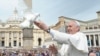 El Papa Francisco en la Plaza de San Pedro, en el Vaticano. (Foto: Vatican News)
