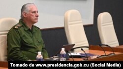 Foto Archivo. Díaz-Canel en una reunión de gobierno. 